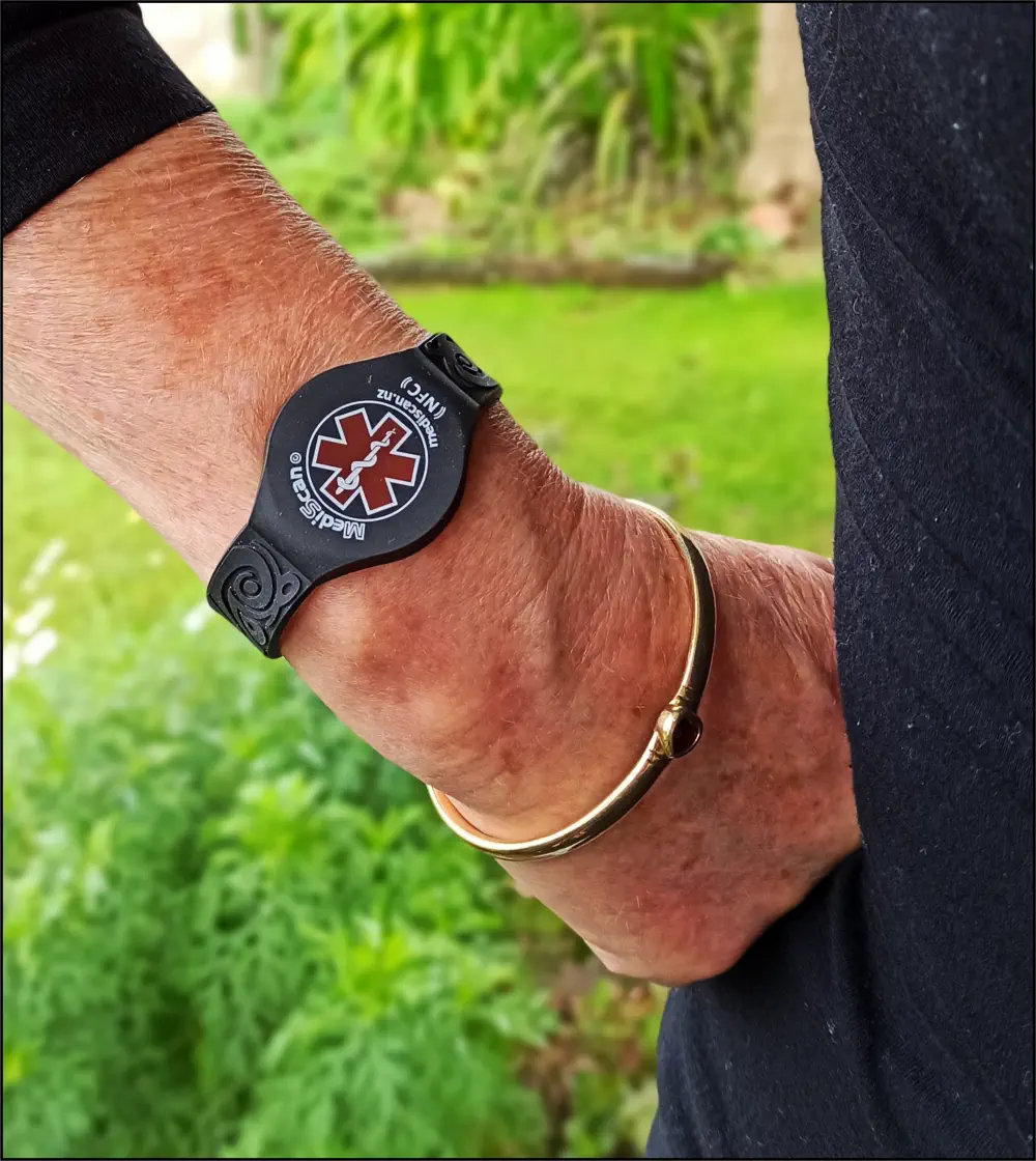 Nfc medical hotsell bracelet